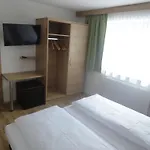 Διαμέρισμα Apart Corona Ζόλντεν