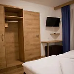 Διαμέρισμα Apart Corona Ζόλντεν