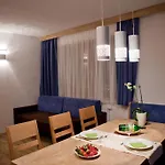 Διαμέρισμα Apart Corona Ζόλντεν