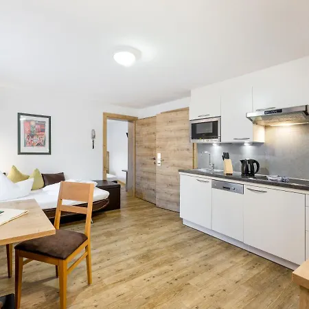 Apart Corona Appartement *