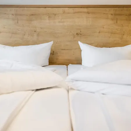 아파트 Apart Corona